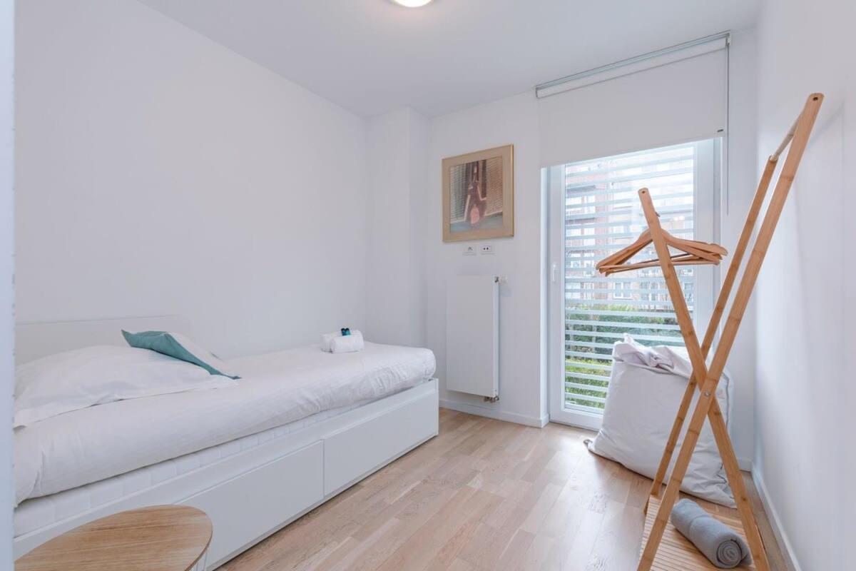 Bright Apartment Nearby The Beach In De Haan Exterior foto